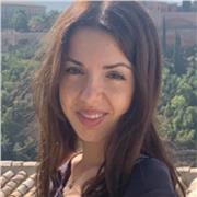 Graduada en Psicología y estudiante de Enfermería, ofrezco clases particulares adaptadas al ritmo y necesidades de cada alumno.